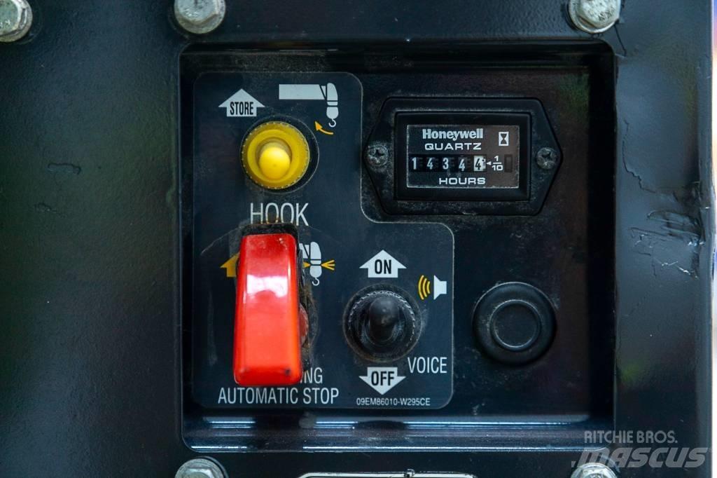 Unic URW-295-WBE ミニクレーン