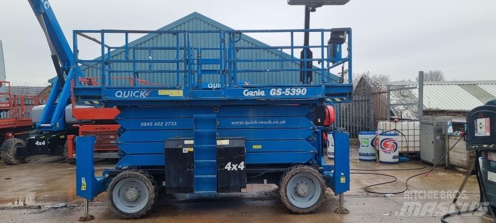 Genie GS 5390 RT シザースリフト
