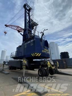 Liebherr LHM 100 港湾クレーン