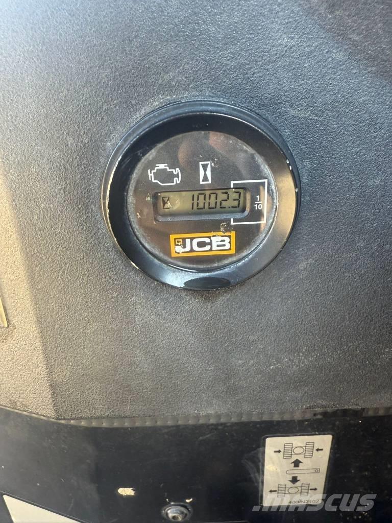 JCB 16 C-1 ミニ油圧ショベル 7t以下（ミニユンボ・ミニディガー）