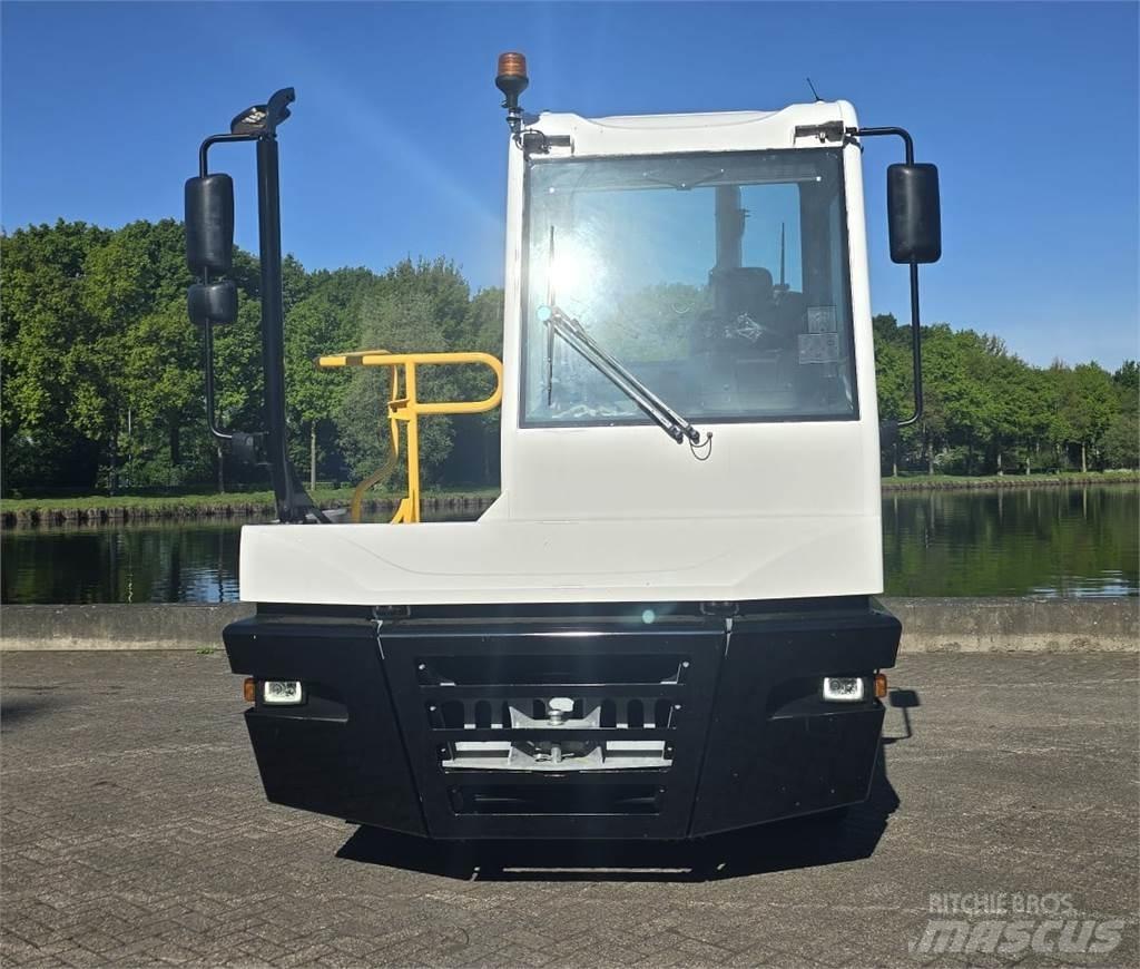 Terberg YT193 ターミナルトラクター
