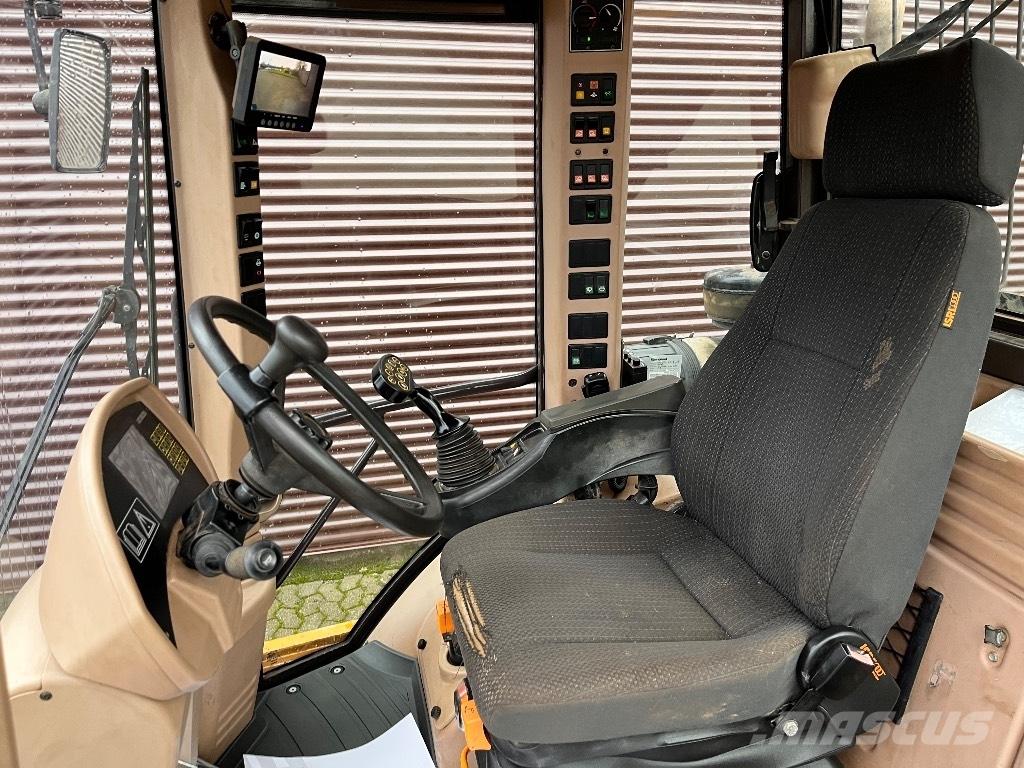 Hydrema 912DS サイト　ダンプ