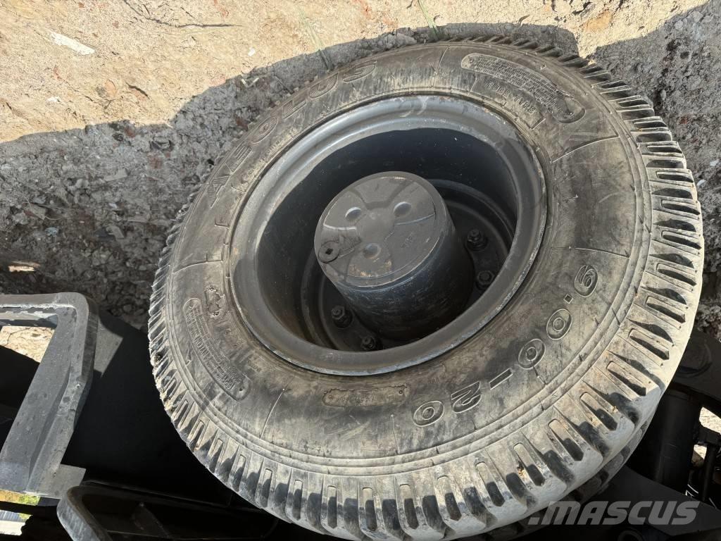 Hyundai R 150 W-9 ホイール式油圧ショベル（パワーショベル・ユンボ・バックホー）