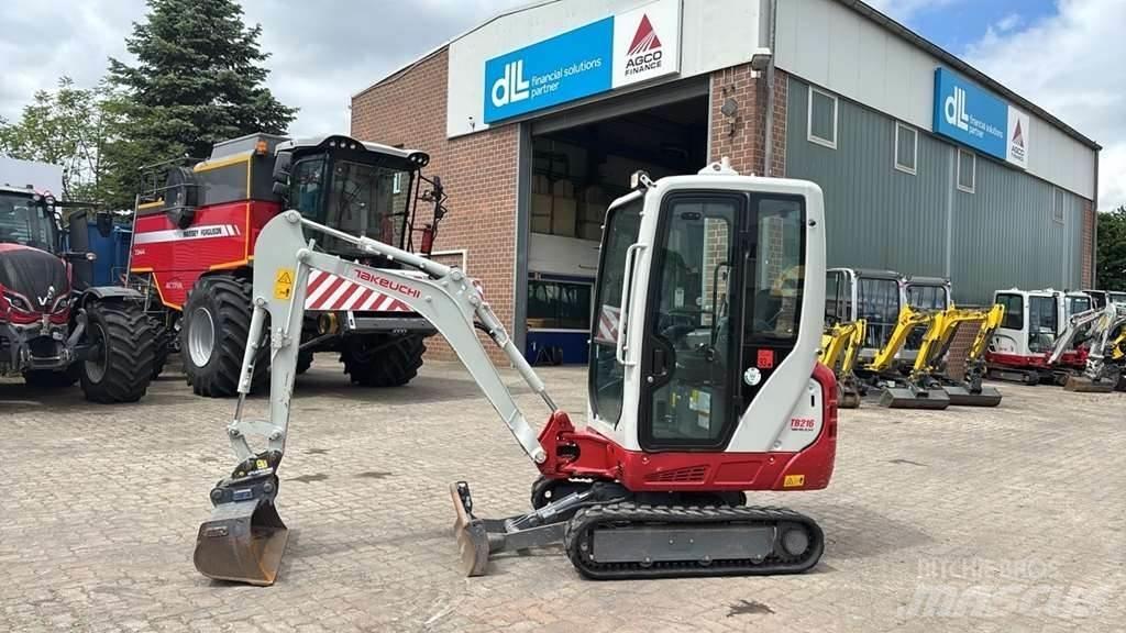 Takeuchi TB216 A ミニ油圧ショベル 7t以下（ミニユンボ・ミニディガー）
