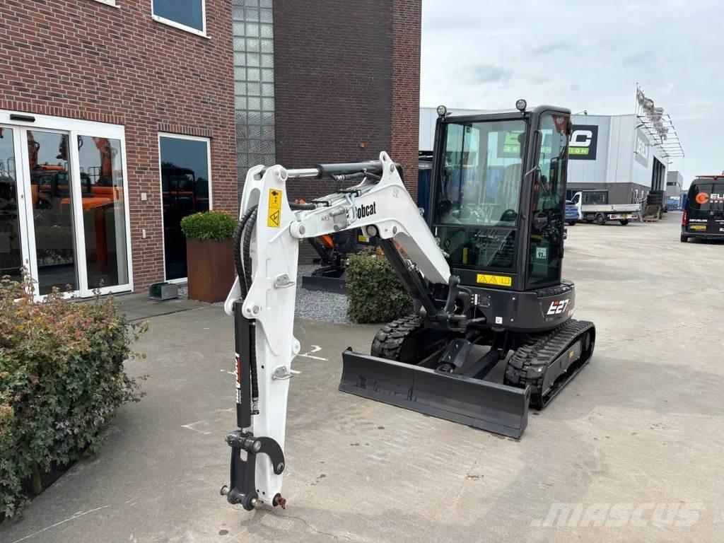 Bobcat E27Z ミニ油圧ショベル 7t以下（ミニユンボ・ミニディガー）