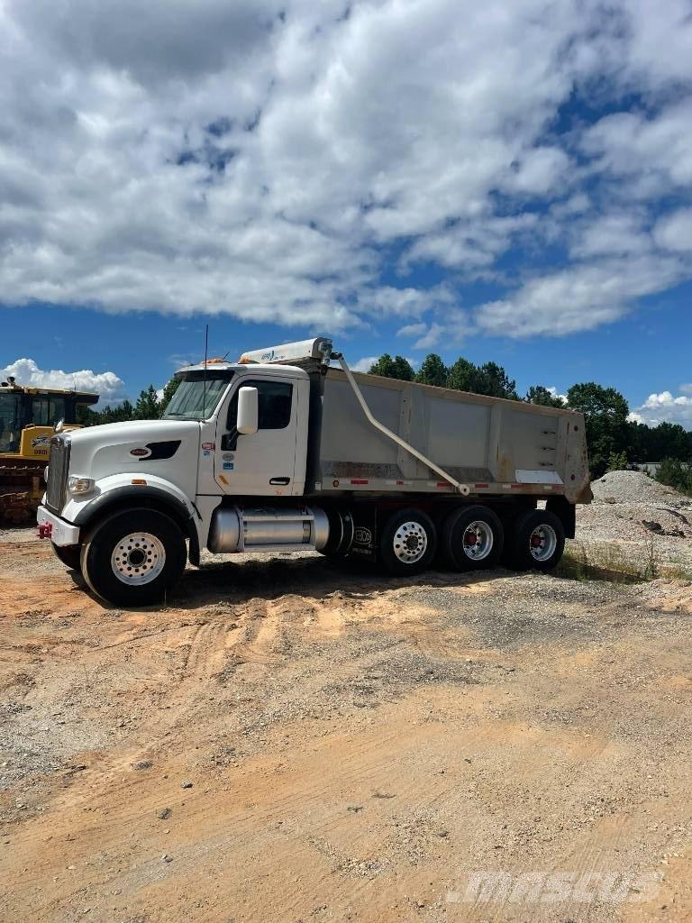 Peterbilt Dump Truck ダンプ