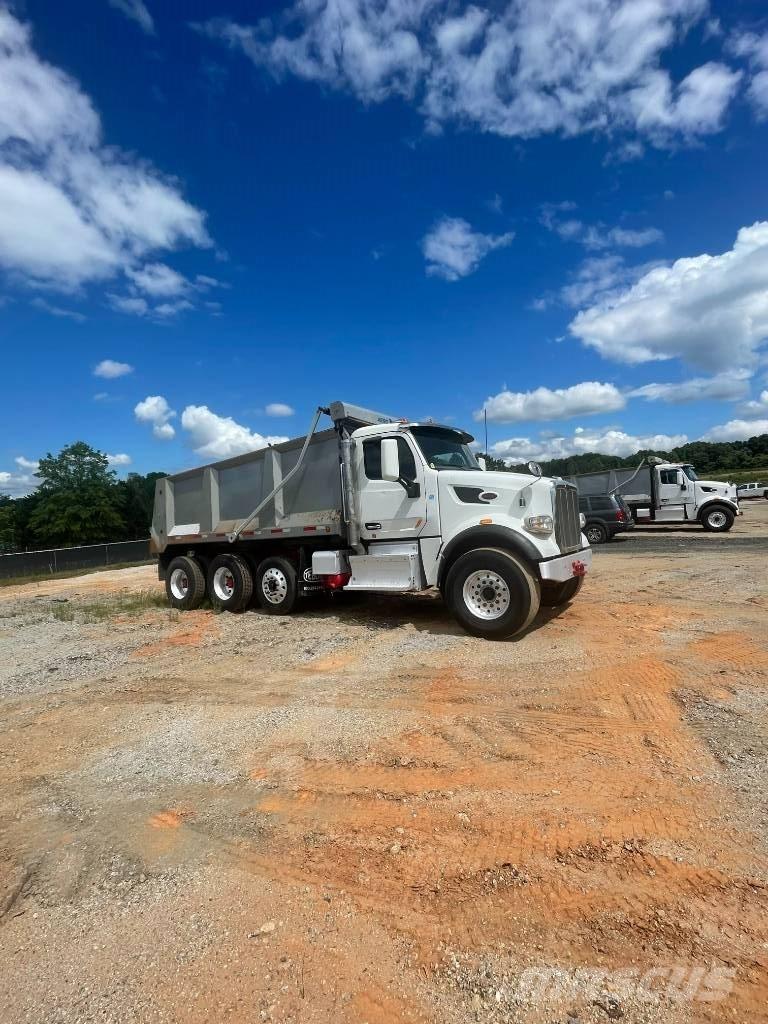 Peterbilt Dump Truck ダンプ