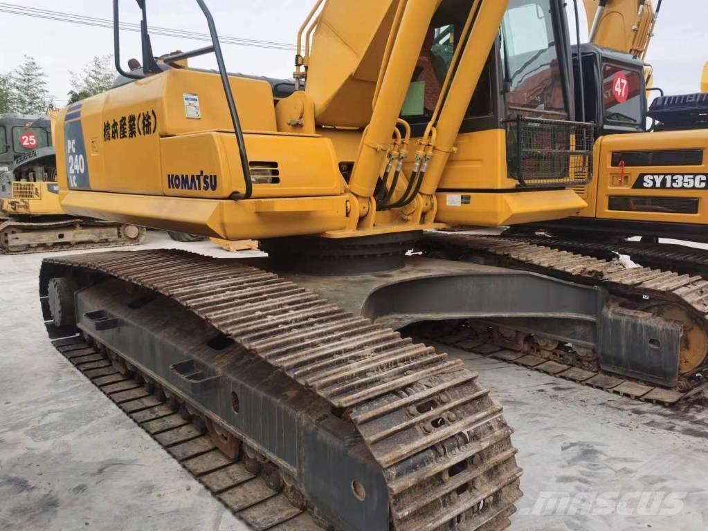 Komatsu PC 240 LC 大型油圧ショベル12t以上（パワーショベル・ユンボ）