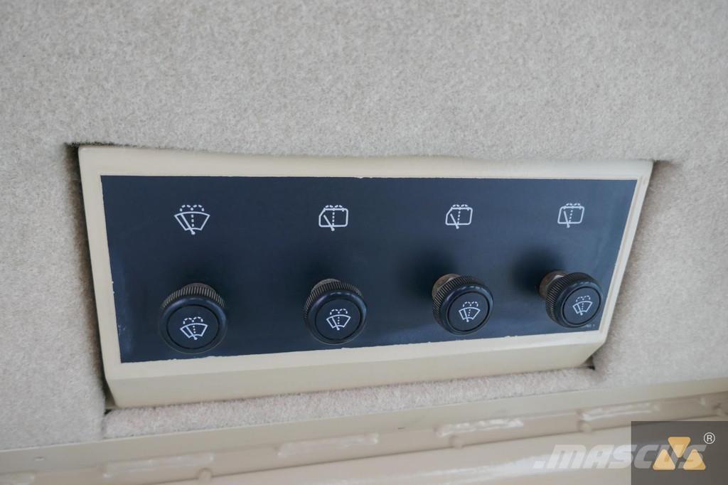 CAT D9R Ex-army ブルドーザー