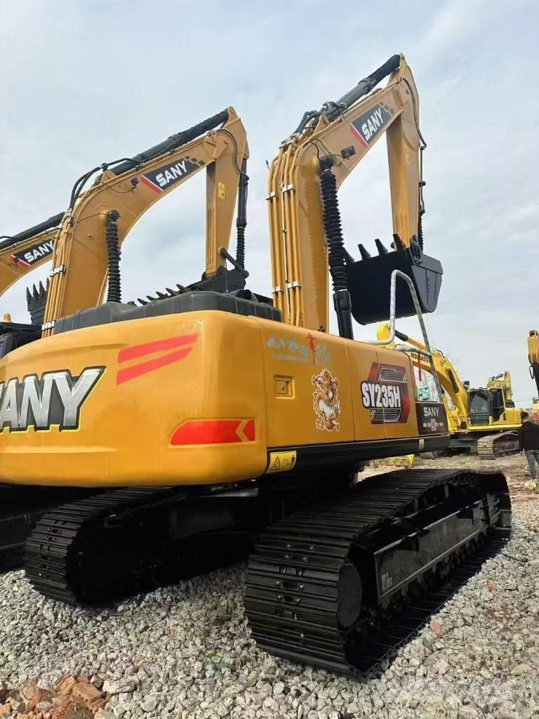 Sany 215C 大型油圧ショベル12t以上（パワーショベル・ユンボ）
