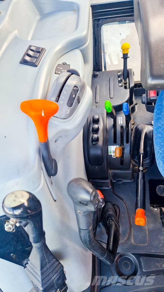 New Holland T 5070 トラクター