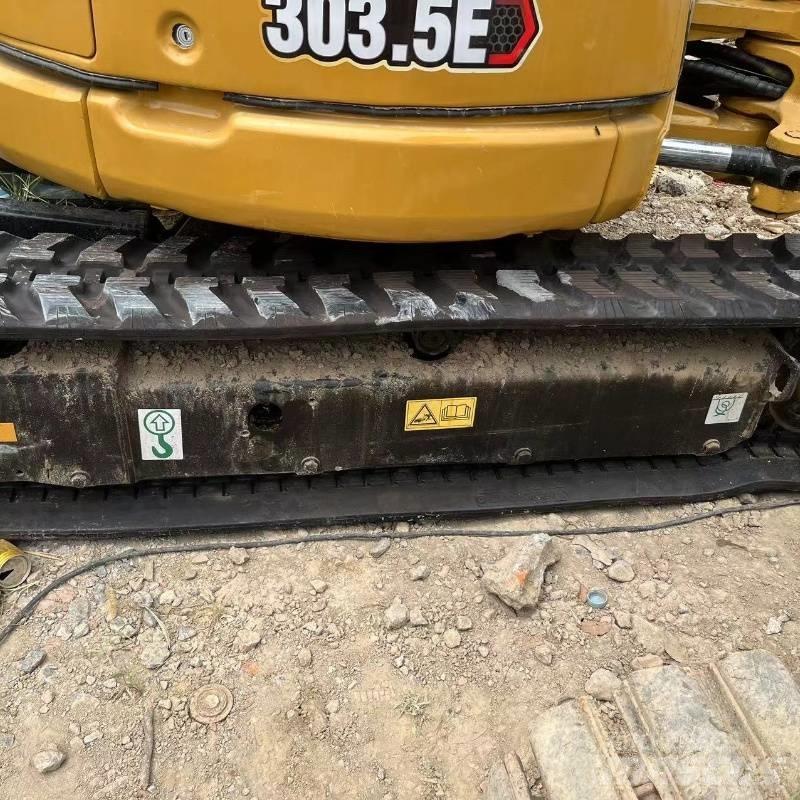 CAT 303.5 E CR ミニ油圧ショベル 7t以下（ミニユンボ・ミニディガー）