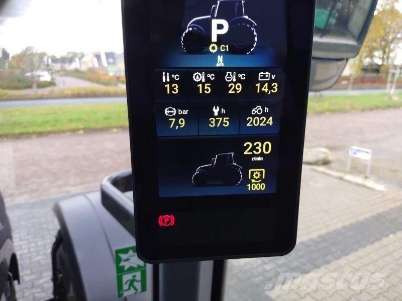 Valtra T235 Versu トラクター