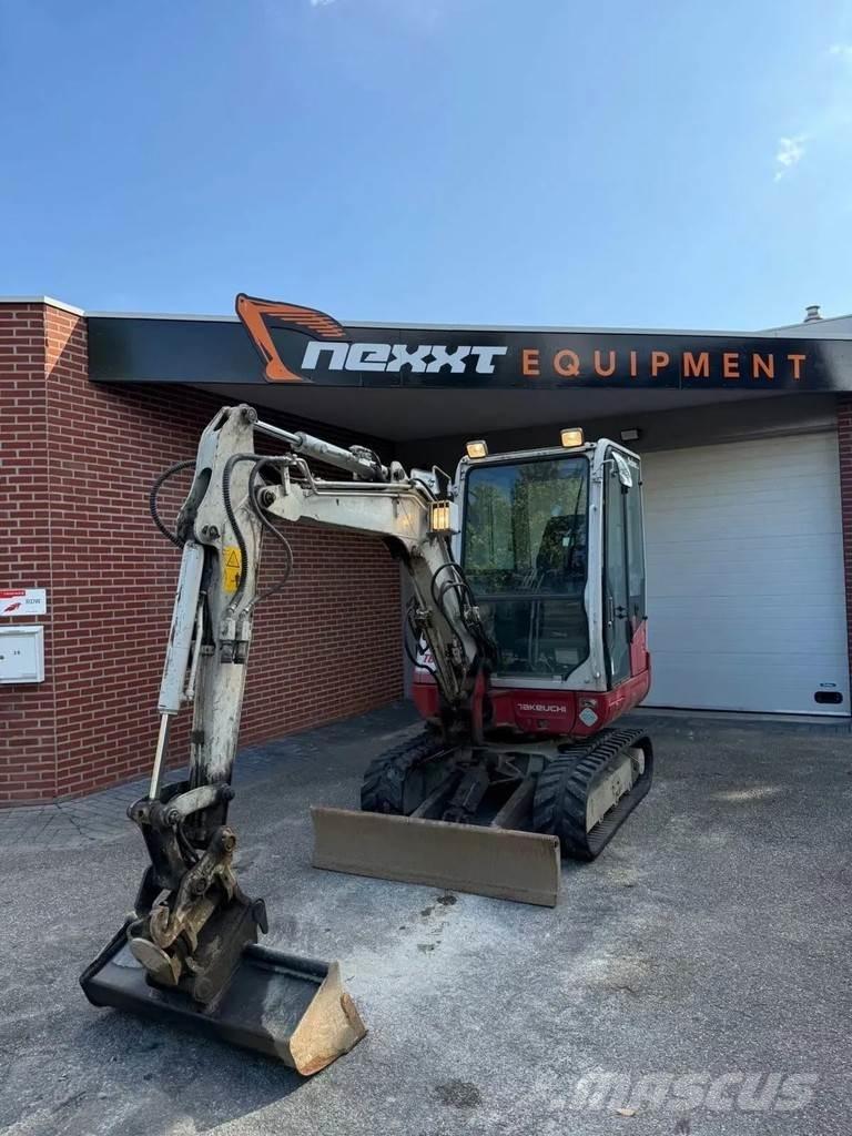 Takeuchi TB230 大型油圧ショベル12t以上（パワーショベル・ユンボ）
