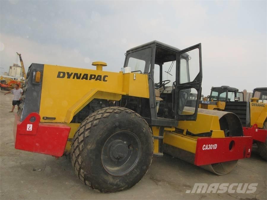 Dynapac CA 301 D 振動ローラ