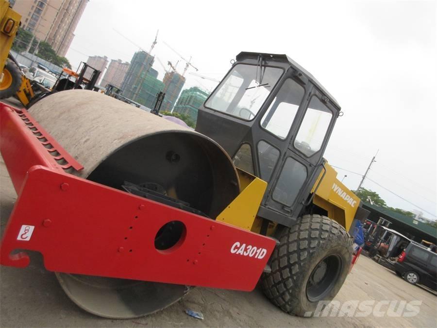 Dynapac CA 301 D 振動ローラ