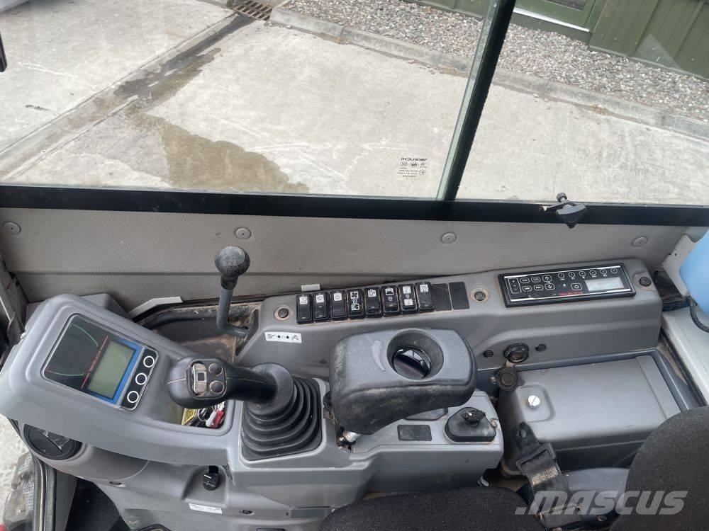 Takeuchi TB 325 R ミニ油圧ショベル 7t以下（ミニユンボ・ミニディガー）