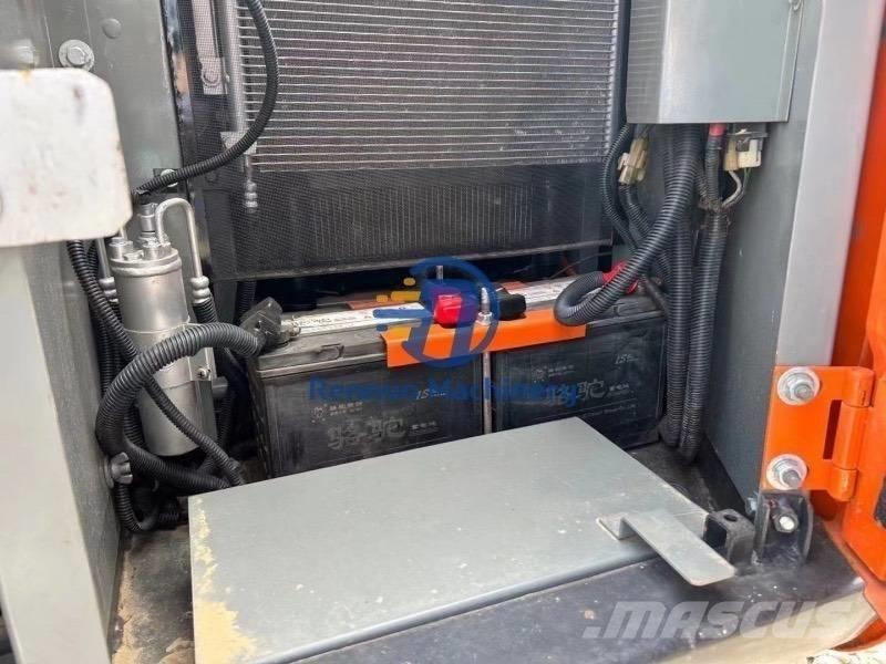 Hitachi ZX70 ミニ油圧ショベル 7t以下（ミニユンボ・ミニディガー）