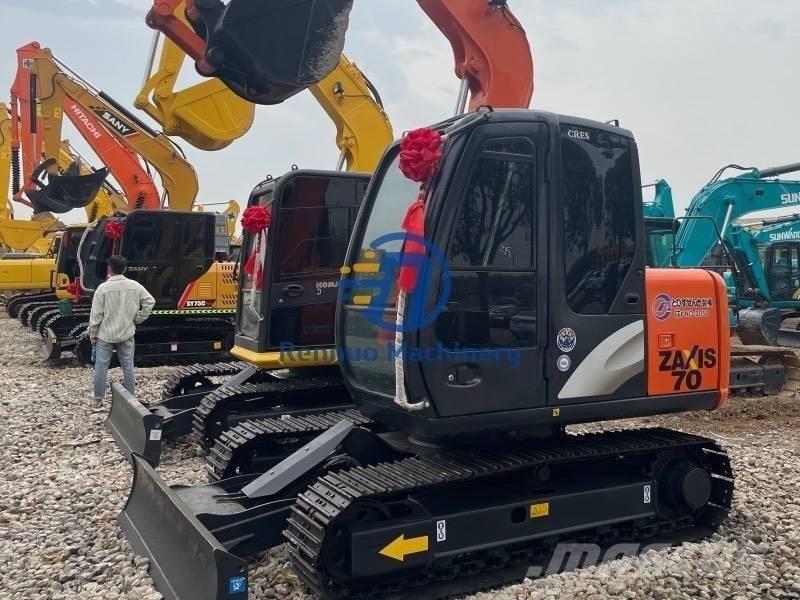 Hitachi ZX70 ミニ油圧ショベル 7t以下（ミニユンボ・ミニディガー）