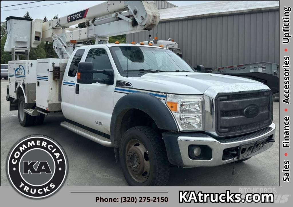 Ford F 550 XLT SD トラック高所作業車