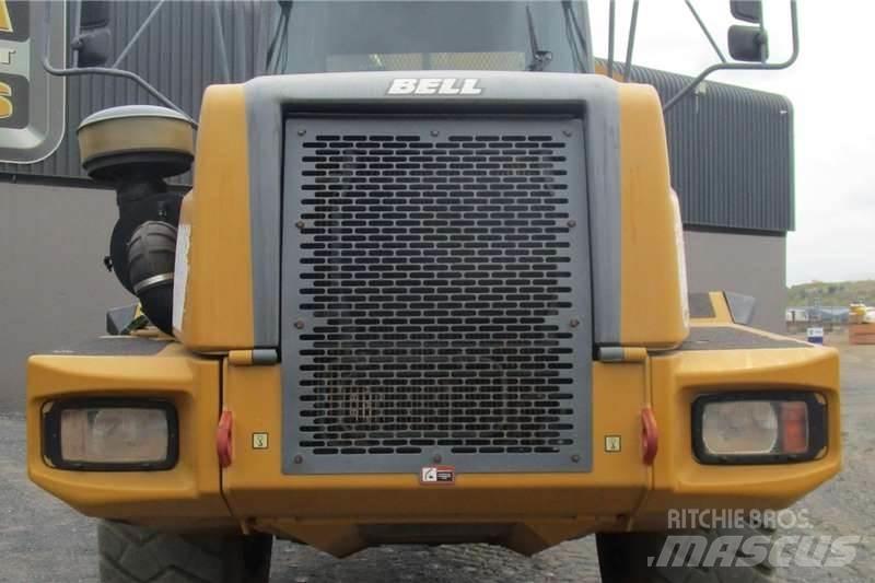 Bell B30D 22000L その他トラック