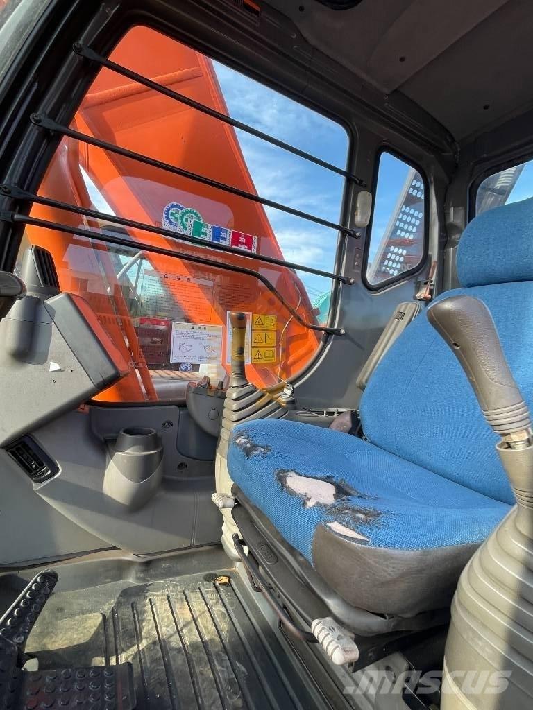 Hitachi ZX 240 大型油圧ショベル12t以上（パワーショベル・ユンボ）