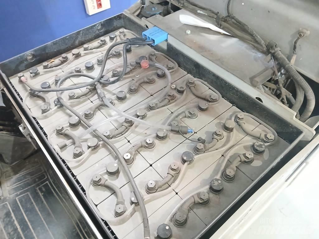 Nissan G1N1L 16 Q フォークリフト - その他