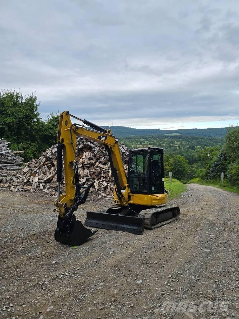 CAT 305.5 E CR ミニ油圧ショベル 7t以下（ミニユンボ・ミニディガー）