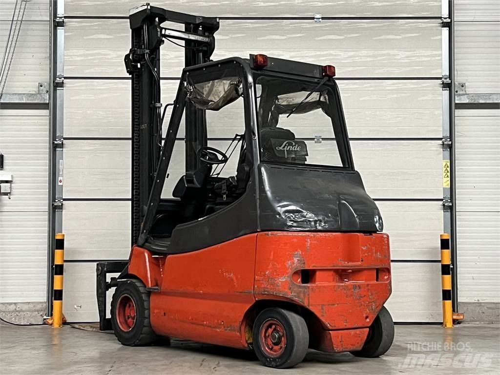 Linde E30 / 03 / 600 バッテリーフォークリフト
