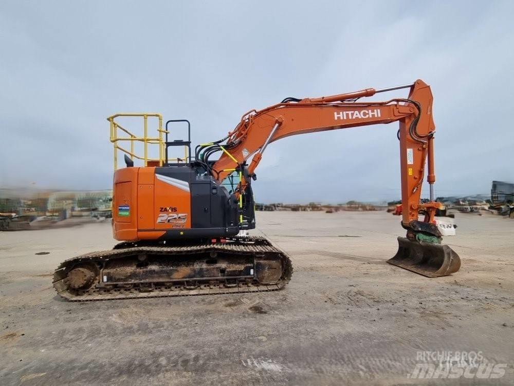 Hitachi ZX225USLC-7 大型油圧ショベル12t以上（パワーショベル・ユンボ）