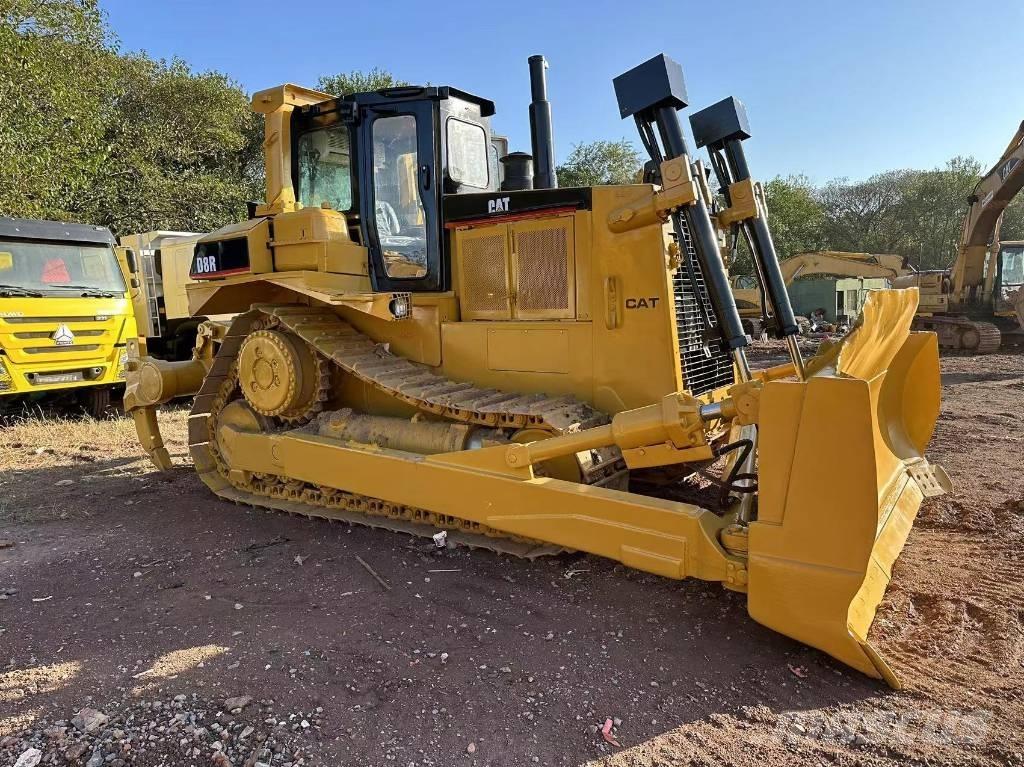CAT D8R ブルドーザー