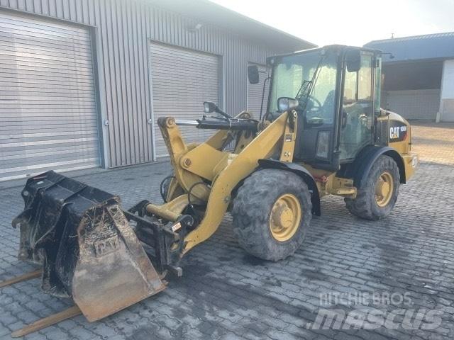 CAT 906 ホイールローダー・タイヤショベル