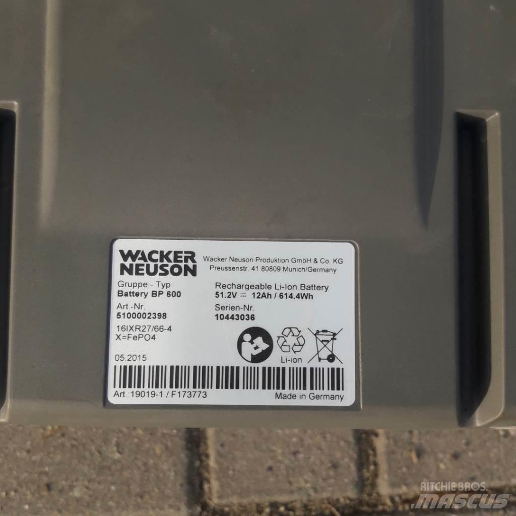 Wacker Neuson AS 50 タンパ/転圧バイブレータ