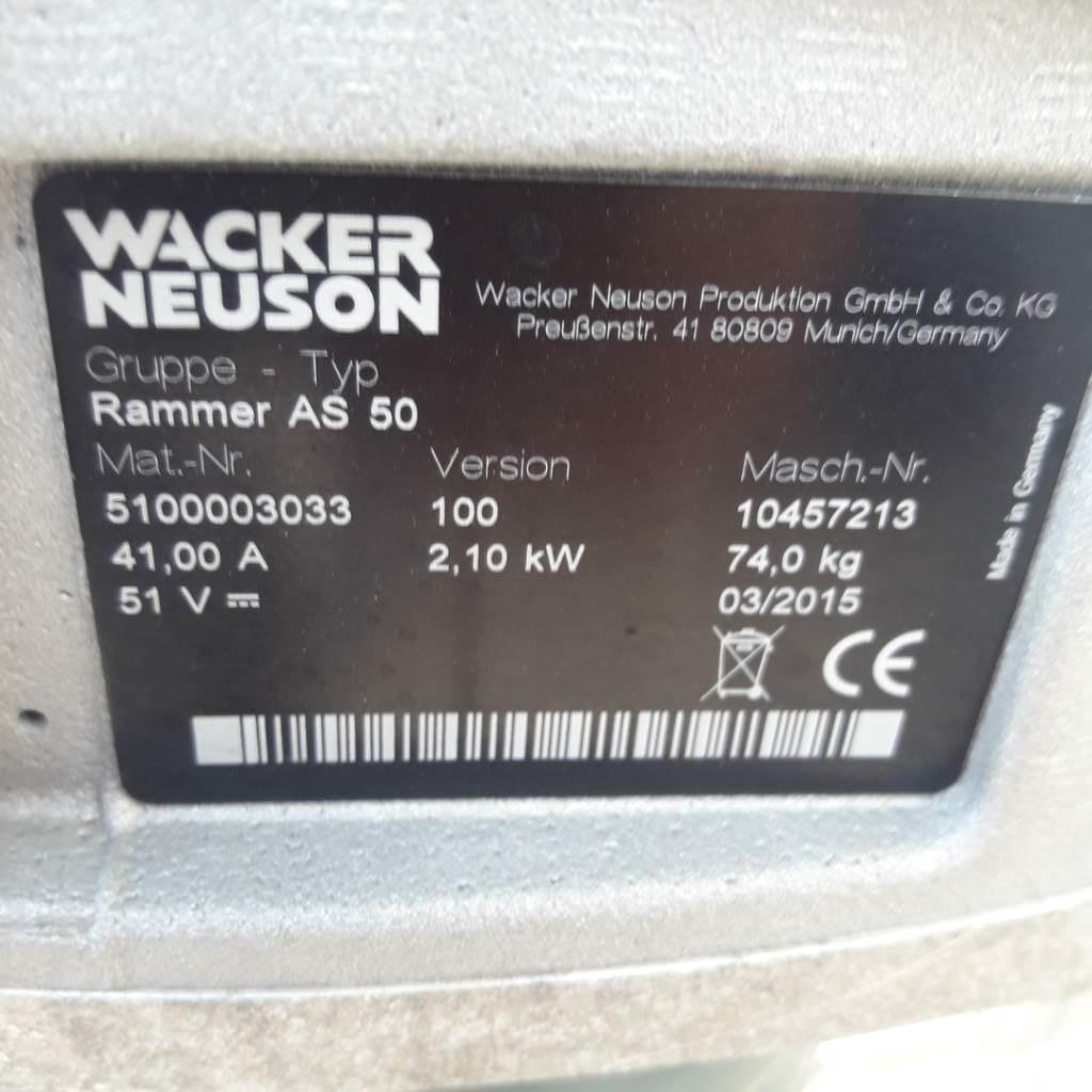 Wacker Neuson AS 50 タンパ/転圧バイブレータ