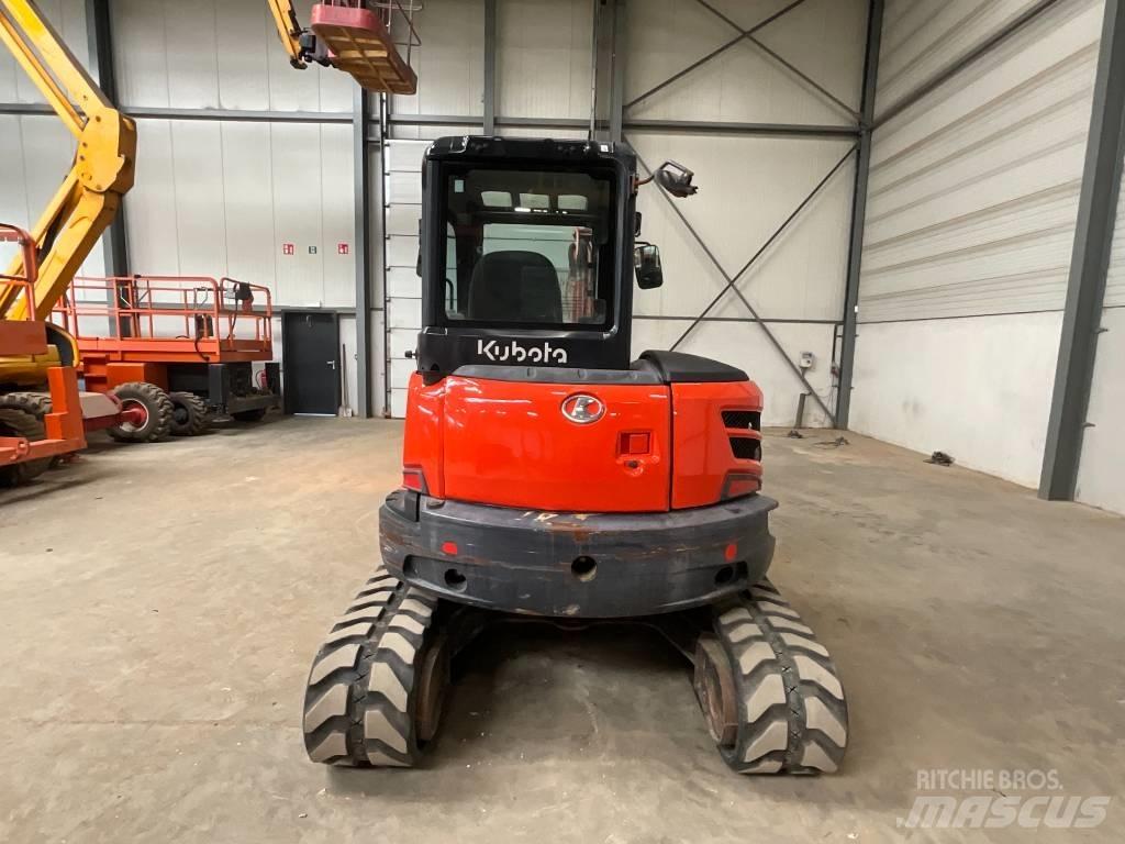 Kubota U 55-4 ミニ油圧ショベル 7t以下（ミニユンボ・ミニディガー）
