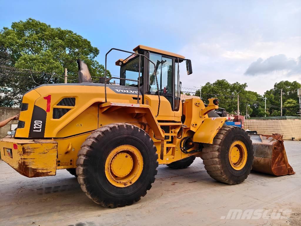 Volvo L 120 ホイールローダー・タイヤショベル