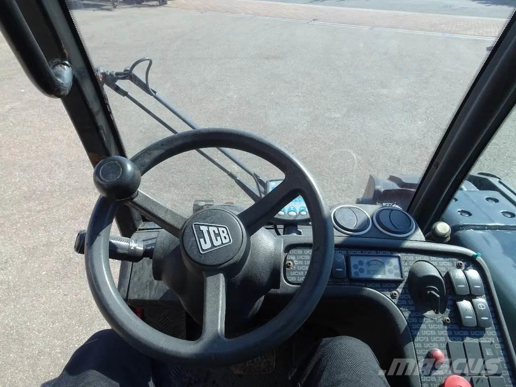 JCB TLT35D テレスコーピックハンドラー