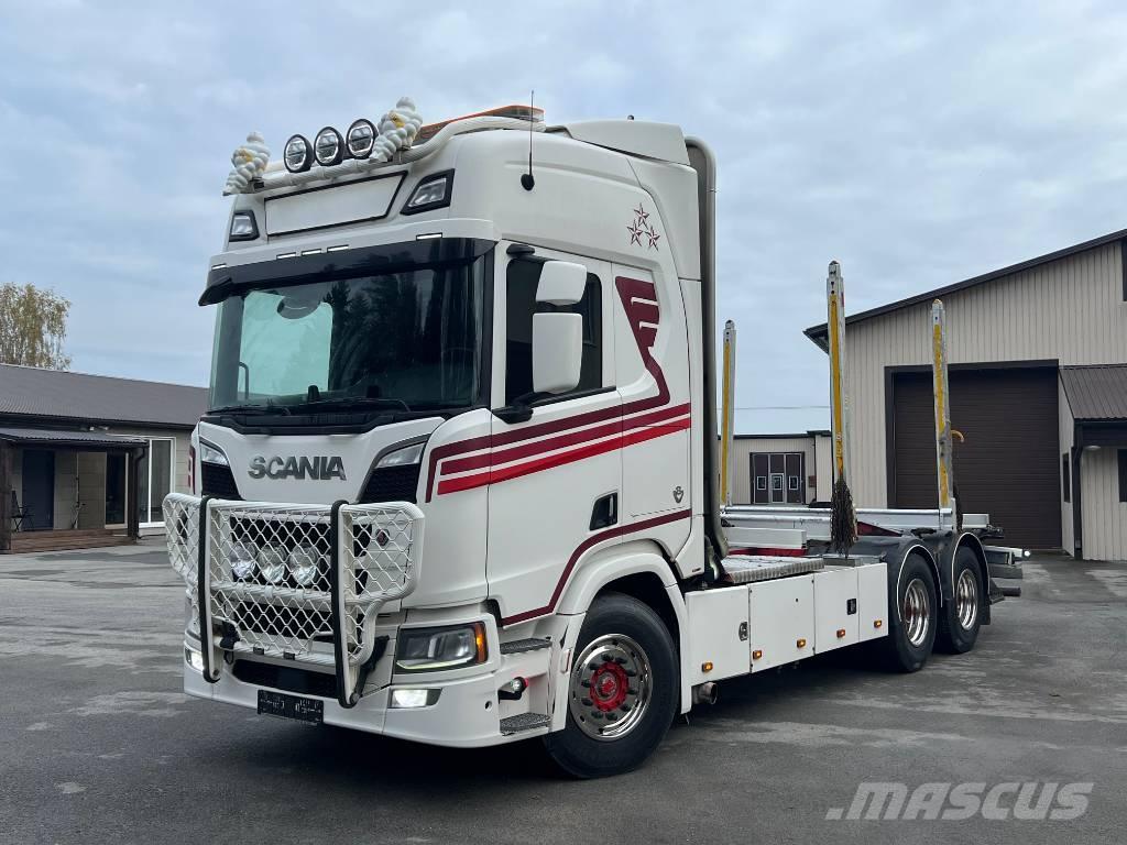 Scania R 730 B6X4NB 木材トラック