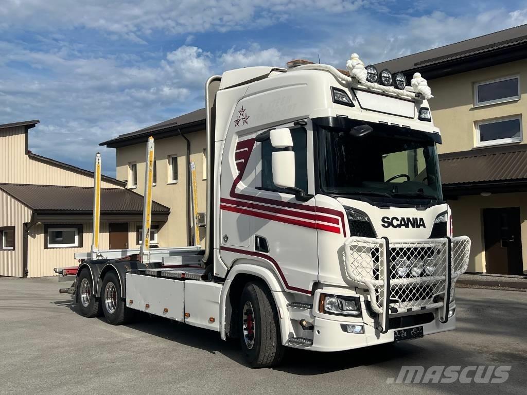 Scania R 730 B6X4NB 木材トラック