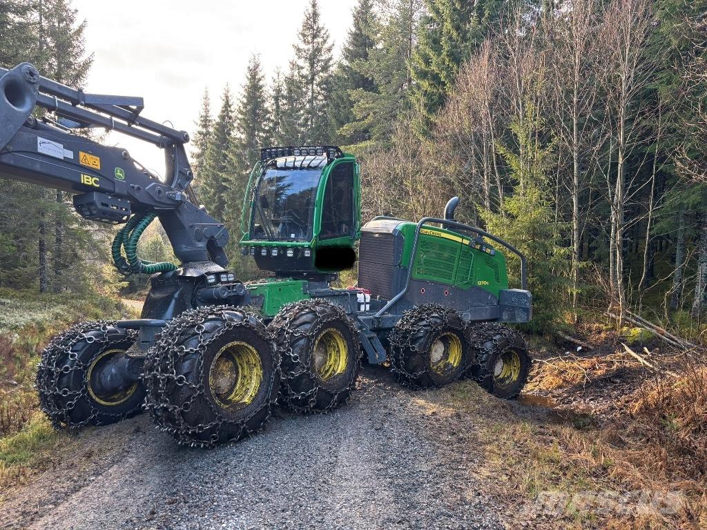 John Deere 1270G 8WD ハーベスター
