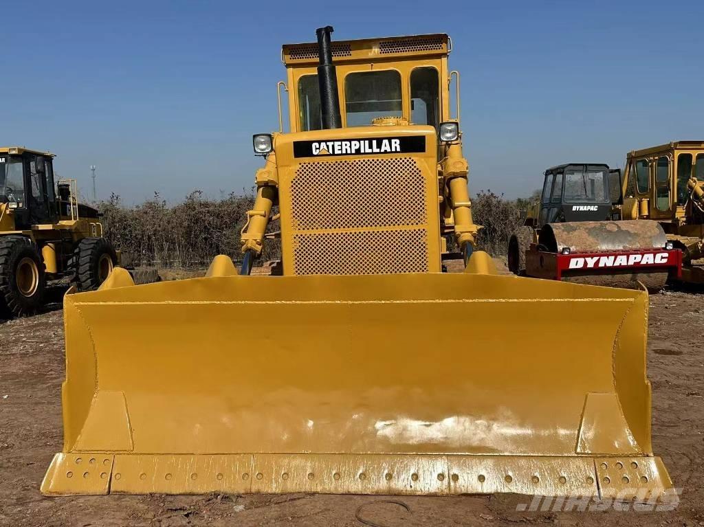 CAT D 8 K ブルドーザー