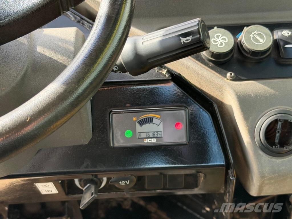 JCB 6 ST サイト　ダンプ