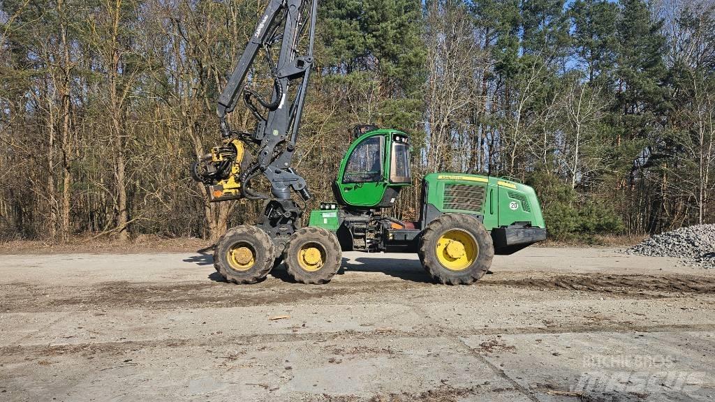 John Deere 1270 E ハーベスター
