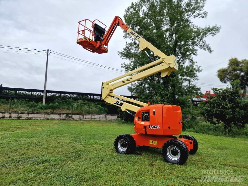 JLG 450 AJ ブームリフト　屈伸型