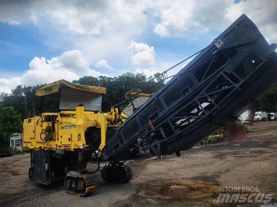 Bomag BM 1200/30 アスファルトコールドミリングマシーン