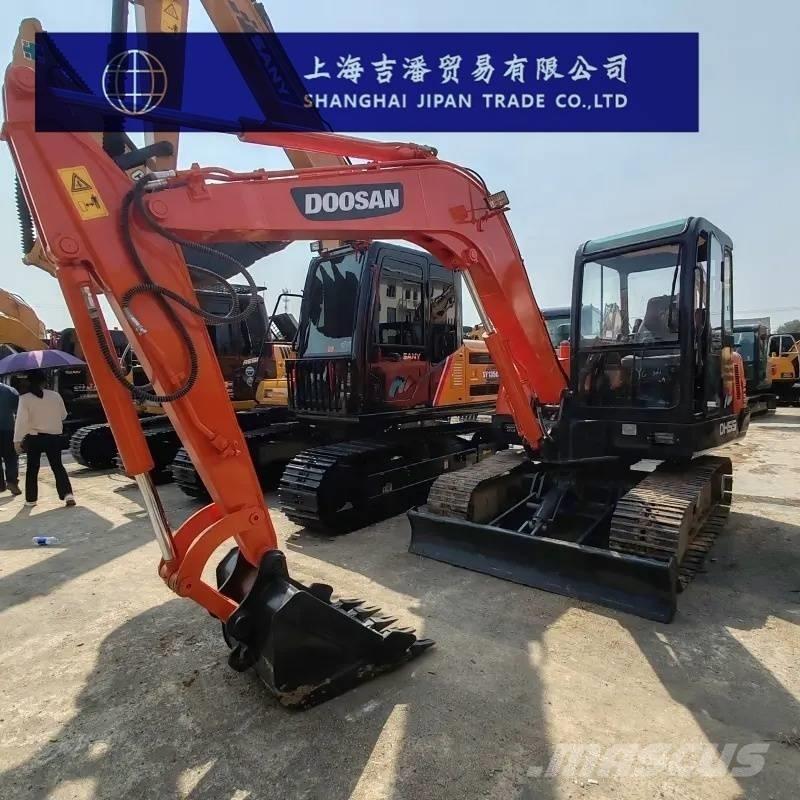 Doosan DH 55 大型油圧ショベル12t以上（パワーショベル・ユンボ）