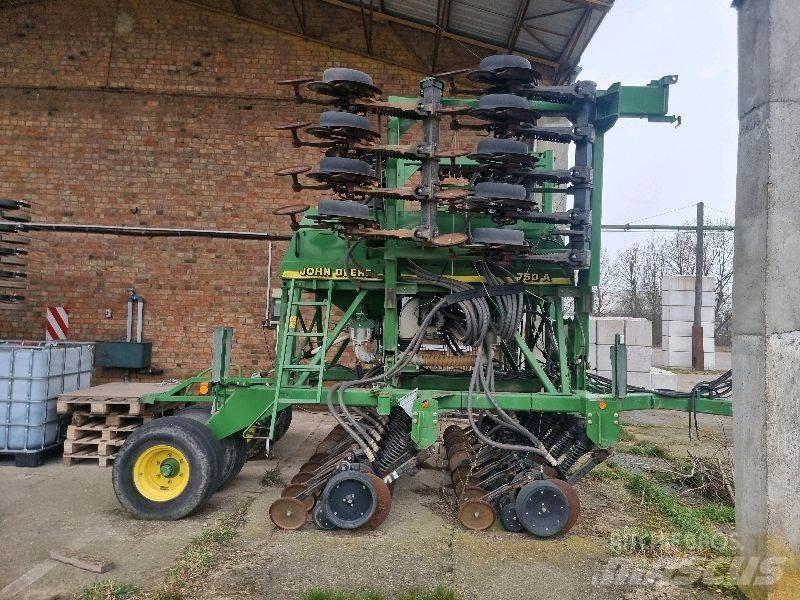 John Deere 750A 農業機械 -　その他