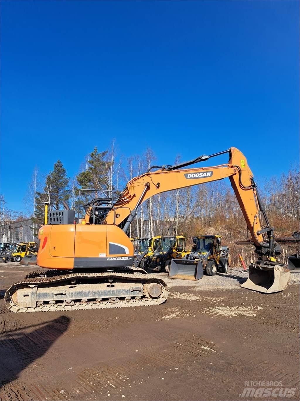 Doosan DX235LCR-5 大型油圧ショベル12t以上（パワーショベル・ユンボ）