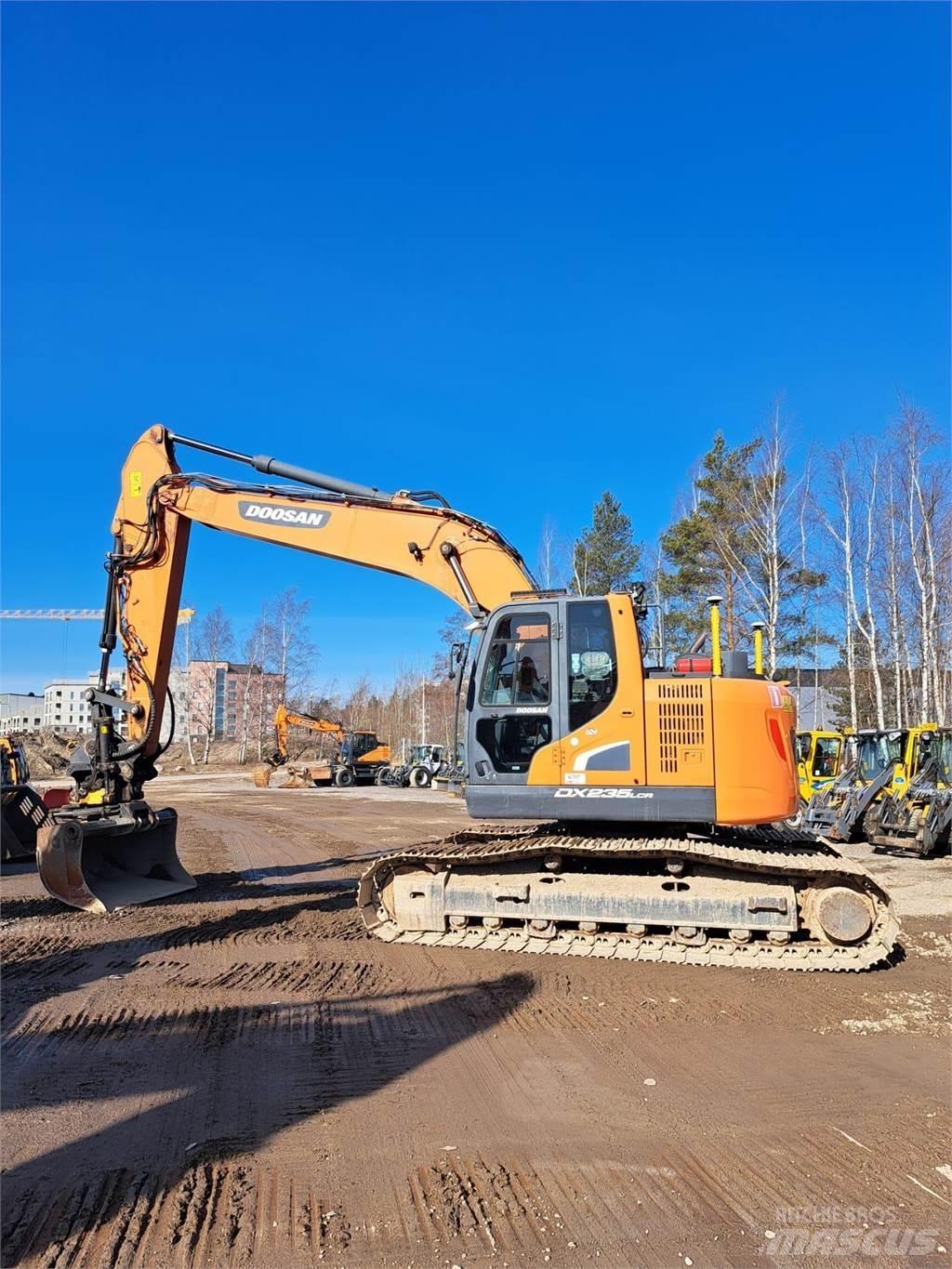 Doosan DX235LCR-5 大型油圧ショベル12t以上（パワーショベル・ユンボ）