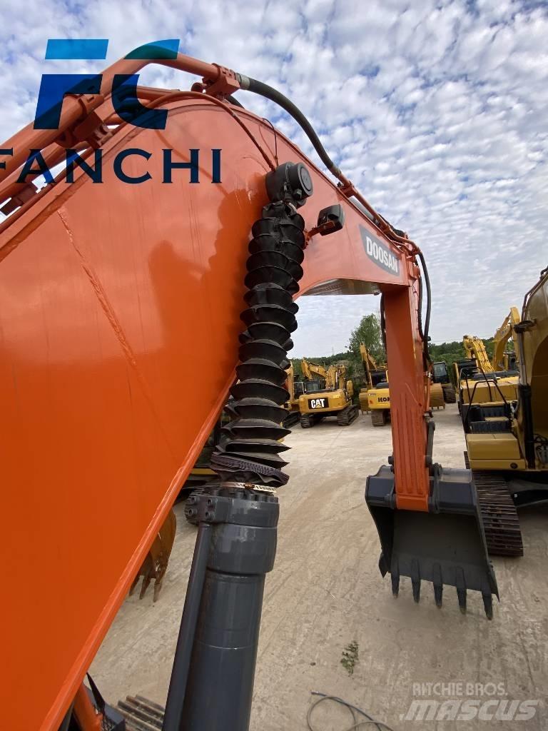 Doosan DX 340 LC 大型油圧ショベル12t以上（パワーショベル・ユンボ）